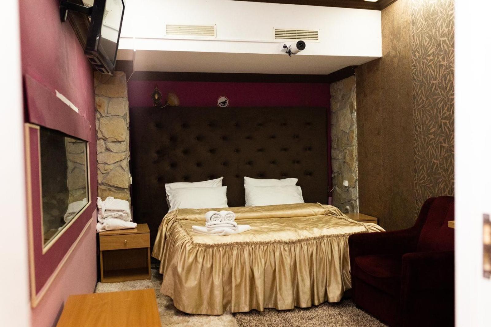 Hotel Cinema Chisinau Exterior photo